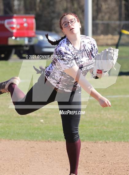 Thumbnail 2 in Glastonbury @ Windsor (Scrimmage) photogallery.