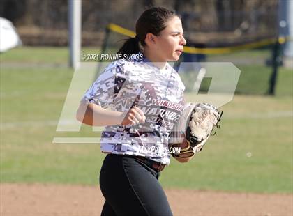 Thumbnail 3 in Glastonbury @ Windsor (Scrimmage) photogallery.