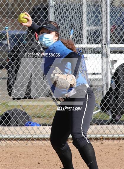 Thumbnail 2 in Glastonbury @ Windsor (Scrimmage) photogallery.
