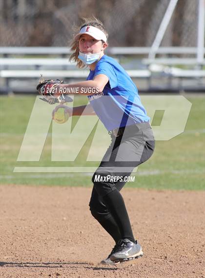 Thumbnail 3 in Glastonbury @ Windsor (Scrimmage) photogallery.