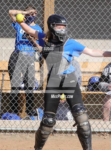 Thumbnail 3 in Glastonbury @ Windsor (Scrimmage) photogallery.