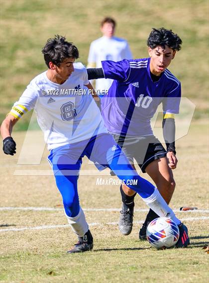 Thumbnail 3 in Christ the King vs. Rosewood (NCHSAA 1A Final)(1 of 2 - the Game) photogallery.