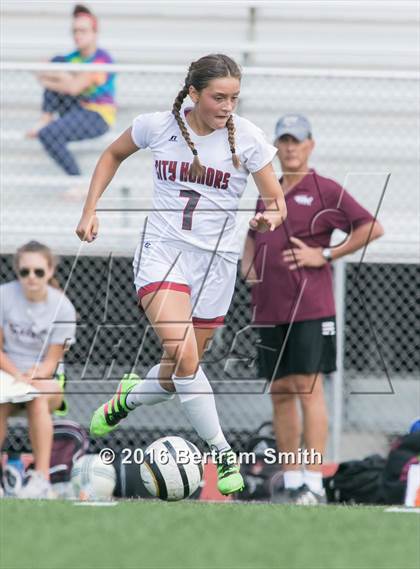 Thumbnail 3 in Sacred Heart Academy vs City Honors photogallery.