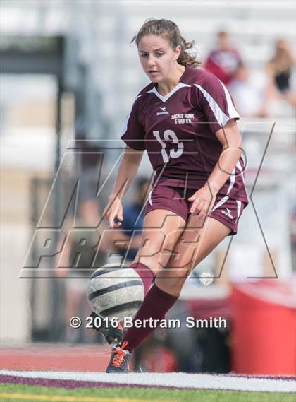 Thumbnail 3 in Sacred Heart Academy vs City Honors photogallery.