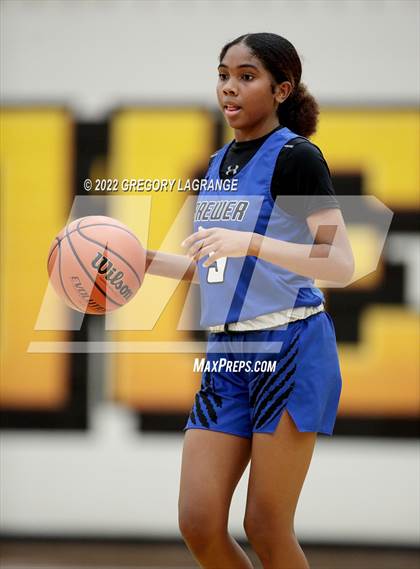 Thumbnail 2 in Brewer vs Fossil Ridge photogallery.