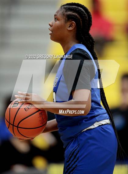 Thumbnail 3 in Brewer vs Fossil Ridge photogallery.