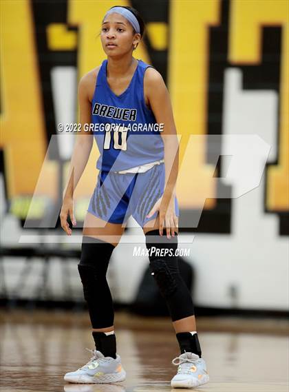 Thumbnail 3 in Brewer vs Fossil Ridge photogallery.