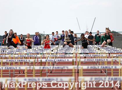 Thumbnail 2 in Holy Family Early Season Invitational photogallery.
