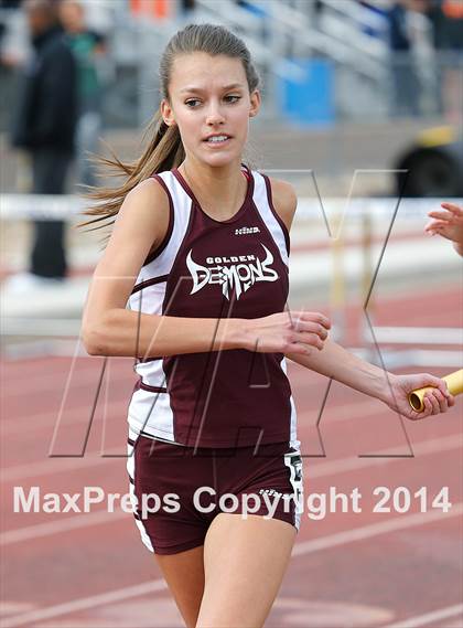 Thumbnail 2 in Holy Family Early Season Invitational photogallery.