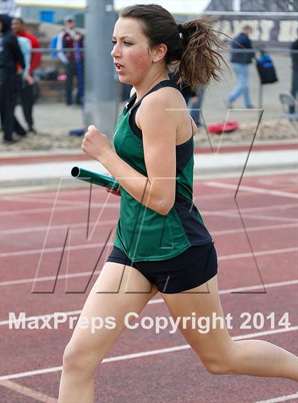 Thumbnail 2 in Holy Family Early Season Invitational photogallery.