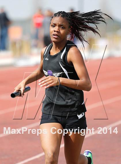 Thumbnail 3 in Holy Family Early Season Invitational photogallery.
