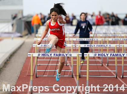 Thumbnail 2 in Holy Family Early Season Invitational photogallery.