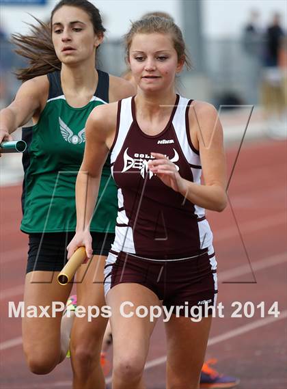Thumbnail 1 in Holy Family Early Season Invitational photogallery.