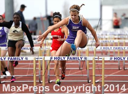 Thumbnail 2 in Holy Family Early Season Invitational photogallery.