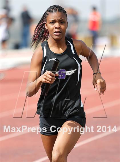 Thumbnail 1 in Holy Family Early Season Invitational photogallery.