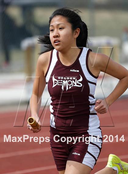 Thumbnail 2 in Holy Family Early Season Invitational photogallery.