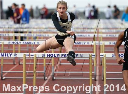 Thumbnail 2 in Holy Family Early Season Invitational photogallery.