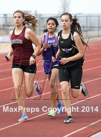 Thumbnail 3 in Holy Family Early Season Invitational photogallery.