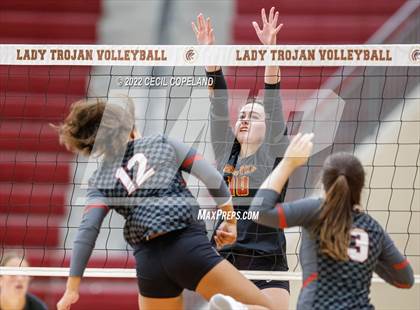 Thumbnail 1 in Hillgrove @ Lassiter photogallery.