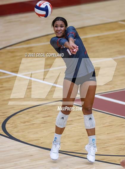 Thumbnail 3 in Hillgrove @ Lassiter photogallery.