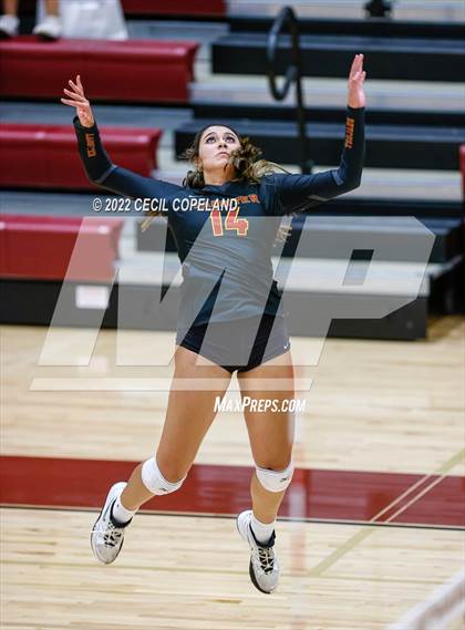 Thumbnail 2 in Hillgrove @ Lassiter photogallery.