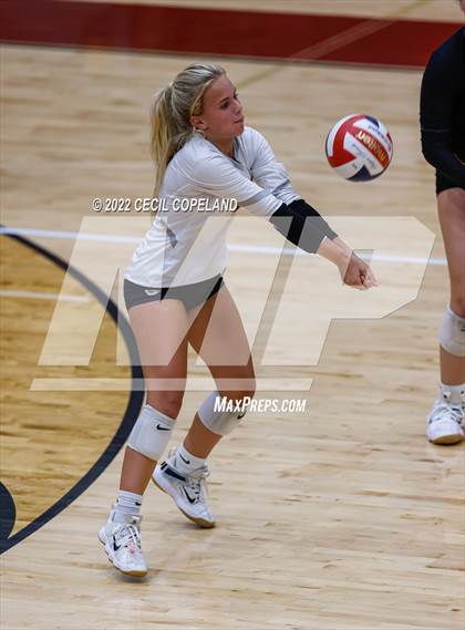Thumbnail 3 in Hillgrove @ Lassiter photogallery.