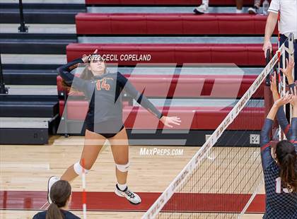 Thumbnail 1 in Hillgrove @ Lassiter photogallery.