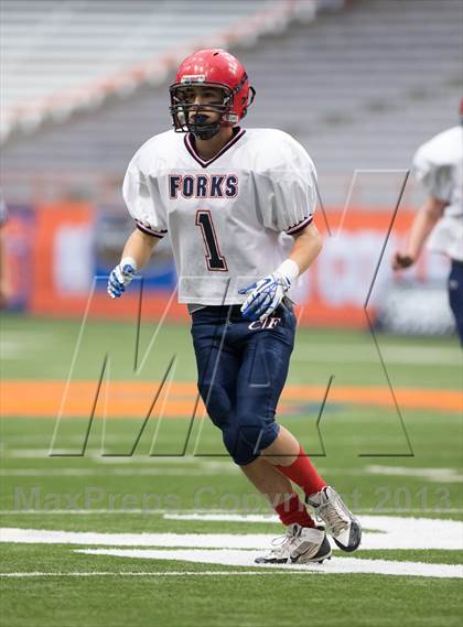 Thumbnail 1 in Rye Neck vs. Chenango Forks (NYSPHSAA Class C Final) photogallery.