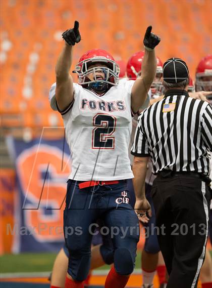 Thumbnail 1 in Rye Neck vs. Chenango Forks (NYSPHSAA Class C Final) photogallery.