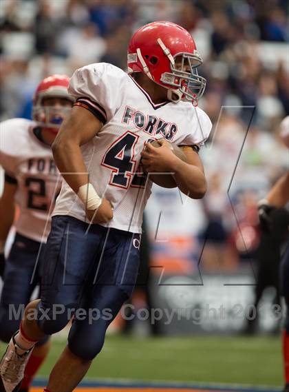 Thumbnail 1 in Rye Neck vs. Chenango Forks (NYSPHSAA Class C Final) photogallery.