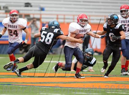 Thumbnail 2 in Rye Neck vs. Chenango Forks (NYSPHSAA Class C Final) photogallery.