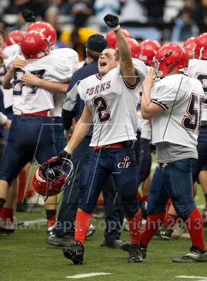 Thumbnail 3 in Rye Neck vs. Chenango Forks (NYSPHSAA Class C Final) photogallery.