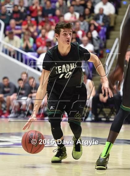 Thumbnail 2 in Kearns vs. Bountiful (UHSAA 4A Final) photogallery.