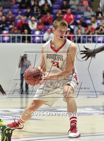 Thumbnail 1 in Kearns vs. Bountiful (UHSAA 4A Final) photogallery.