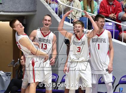 Thumbnail 2 in Kearns vs. Bountiful (UHSAA 4A Final) photogallery.