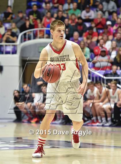 Thumbnail 3 in Kearns vs. Bountiful (UHSAA 4A Final) photogallery.