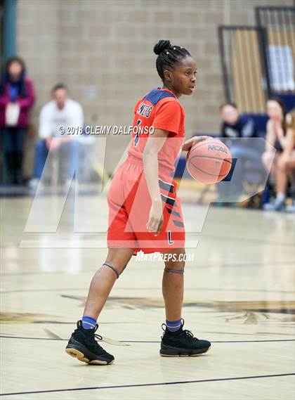 Thumbnail 2 in Liberty @ Dakota Ridge (CHSAA 5A Round 2 Playoff) photogallery.