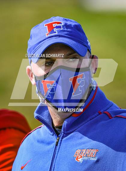 Thumbnail 2 in Victor @ Fairport photogallery.