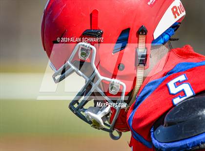 Thumbnail 1 in Victor @ Fairport photogallery.