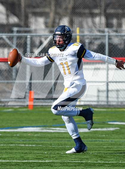 Thumbnail 2 in Victor @ Fairport photogallery.