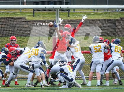 Thumbnail 3 in Victor @ Fairport photogallery.