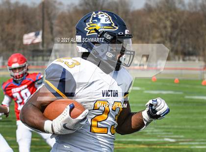 Thumbnail 3 in Victor @ Fairport photogallery.