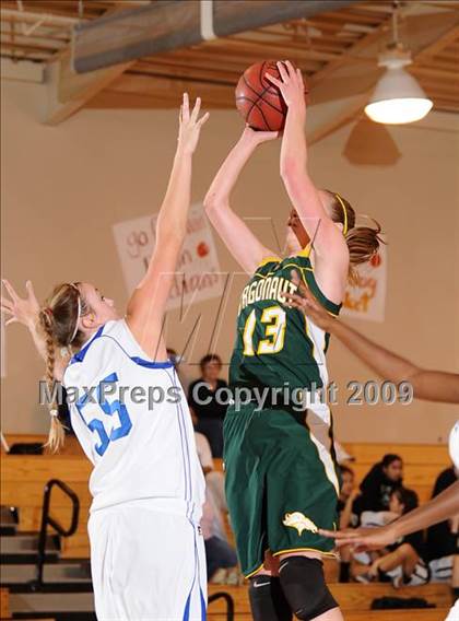 Thumbnail 2 in Argonaut vs. Sierra (Cosumnes Oaks Classic) photogallery.