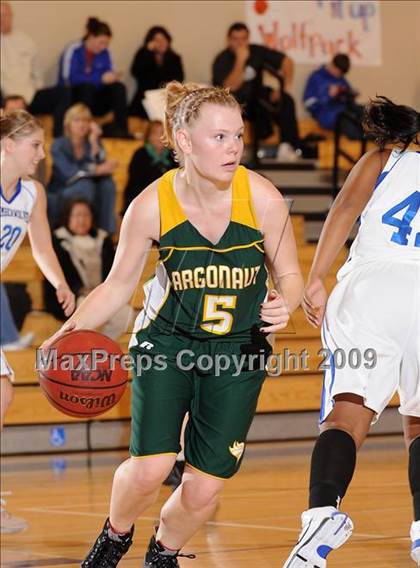 Thumbnail 3 in Argonaut vs. Sierra (Cosumnes Oaks Classic) photogallery.