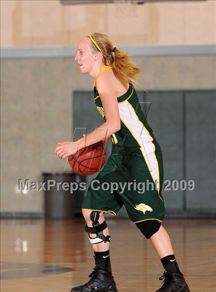 Thumbnail 3 in Argonaut vs. Sierra (Cosumnes Oaks Classic) photogallery.
