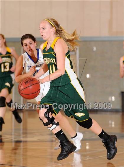 Thumbnail 2 in Argonaut vs. Sierra (Cosumnes Oaks Classic) photogallery.