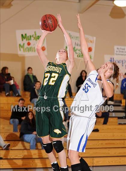Thumbnail 1 in Argonaut vs. Sierra (Cosumnes Oaks Classic) photogallery.