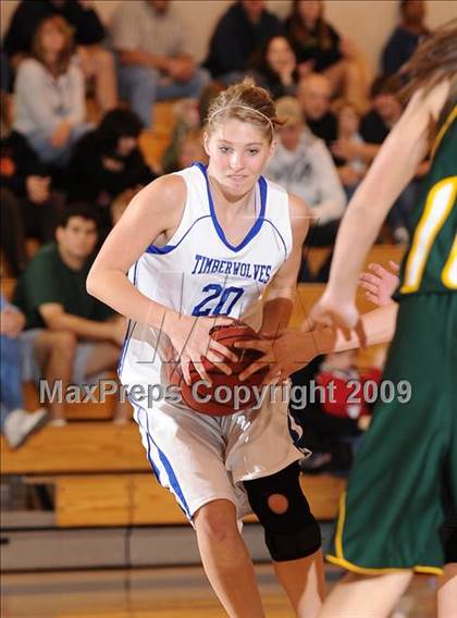 Thumbnail 2 in Argonaut vs. Sierra (Cosumnes Oaks Classic) photogallery.
