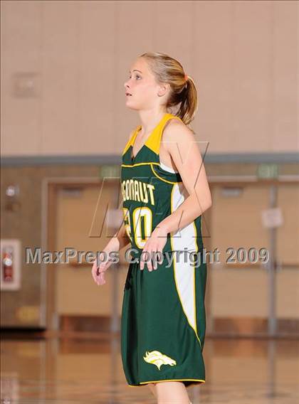 Thumbnail 2 in Argonaut vs. Sierra (Cosumnes Oaks Classic) photogallery.