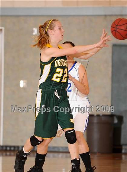 Thumbnail 3 in Argonaut vs. Sierra (Cosumnes Oaks Classic) photogallery.